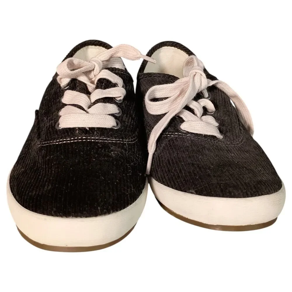Taos Guest Star Sneakers Womens 7 Black Corduroy Lace Up Walking Shoes